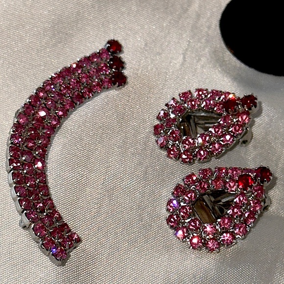 Vintage Retro Chic Brilliant Pink & Red Rhinestone Rainbow Brooch & Earring Set - Picture 14 of 14